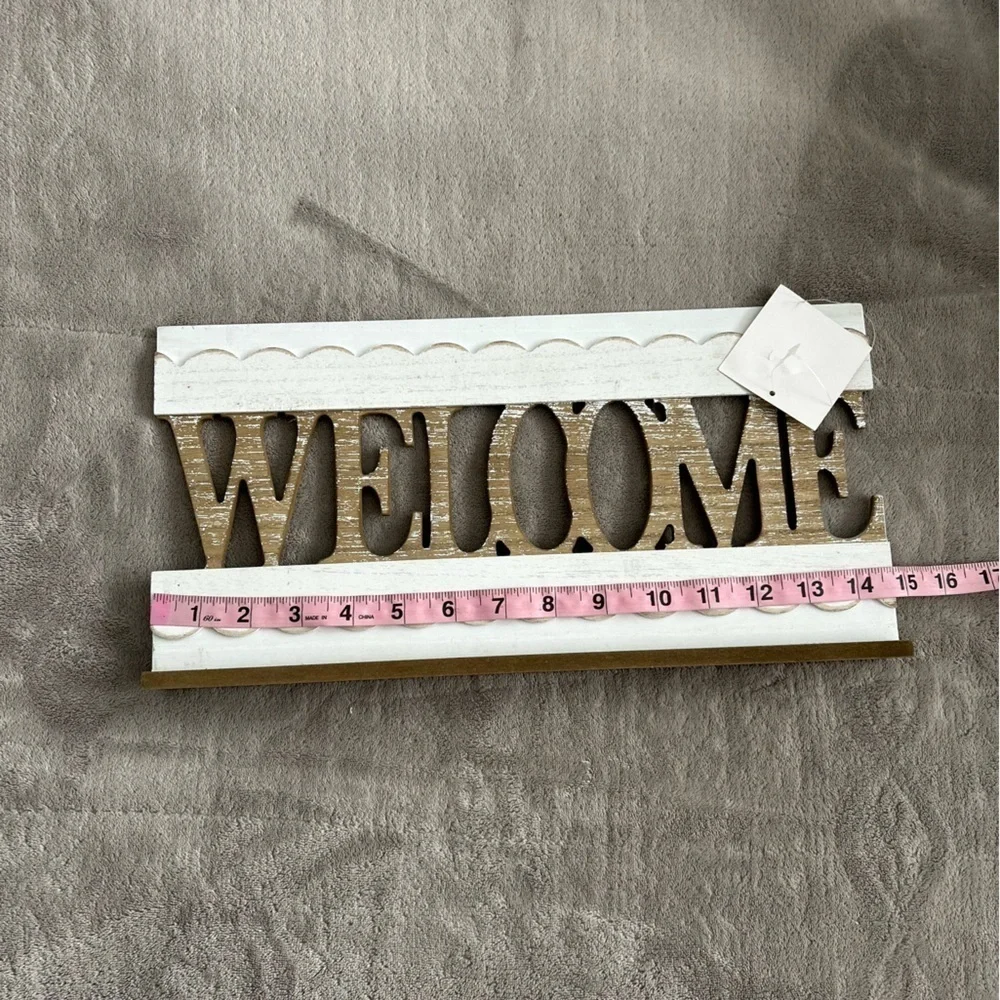 Wooden Welcome sign